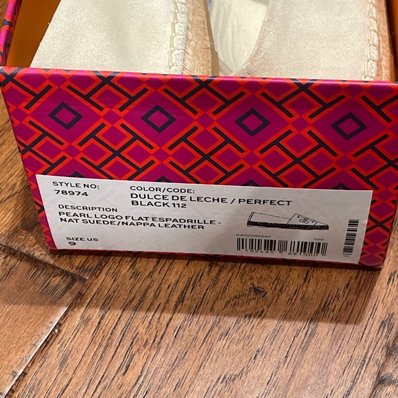 Tory Burch Shoes - Tory Burch Pearl logo flat espadrilles